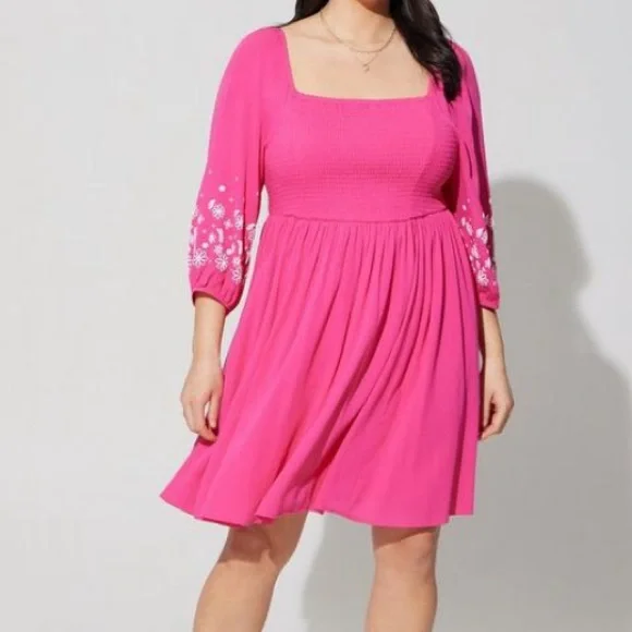 NWT Torrid Pink & Sexy Mini Crinkle Gauze Blouson Sleeve Dress - Picture 5 of 8